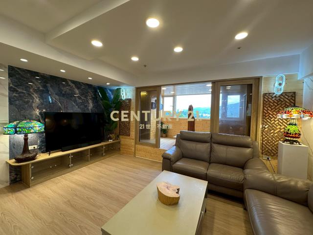 國泰醫院旁機能4房平車 國泰醫院旁機能4房平車