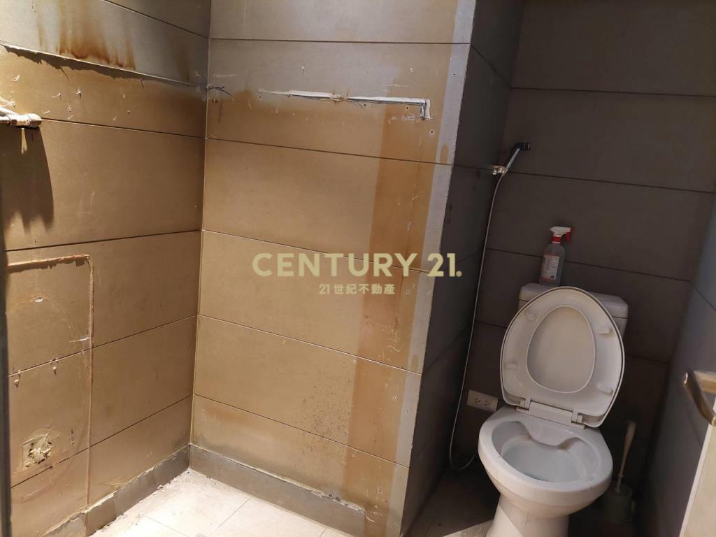 松仁金店面(租7)