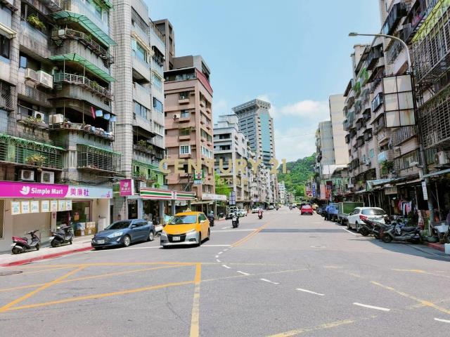 總站商圈店辦(A12)