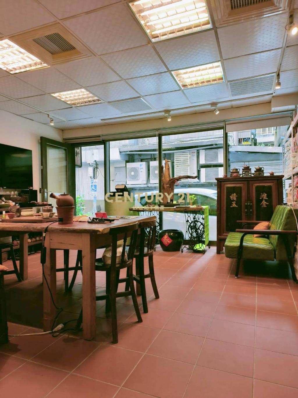 總站商圈店辦(A12)