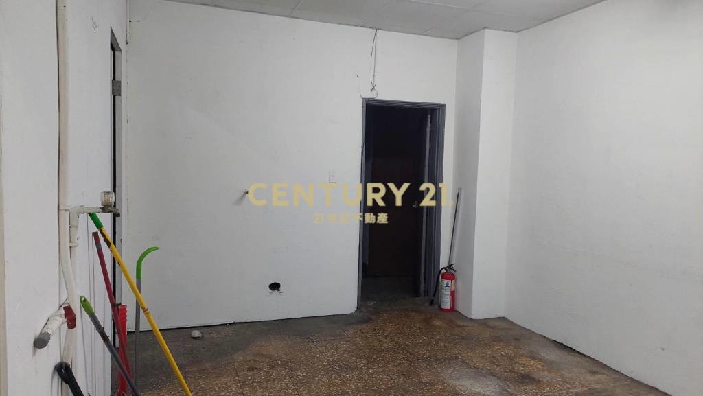 松仁金店面(租13)