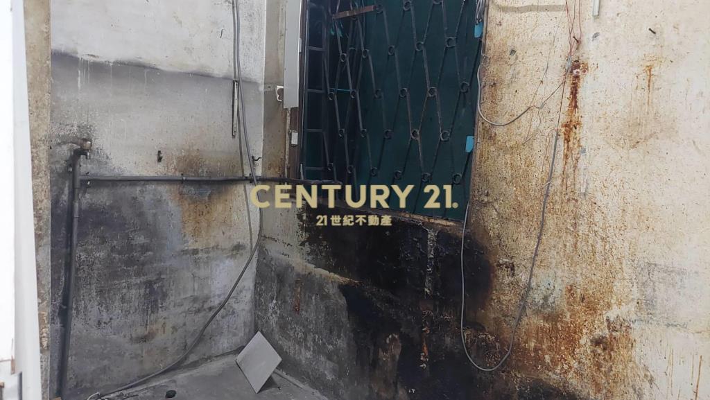 松仁金店面(租13)