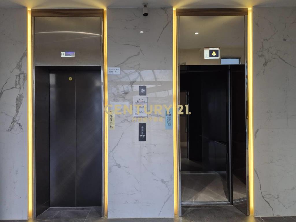 世貿IC辦公+車位I(B68)