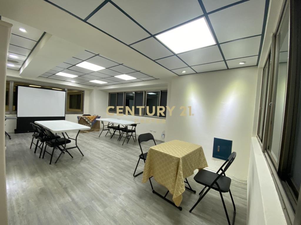 世貿IC辦公+車位I(B68)