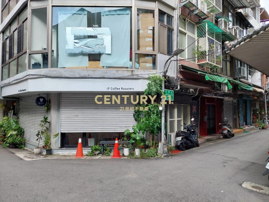 吳興總站店辦(租16)