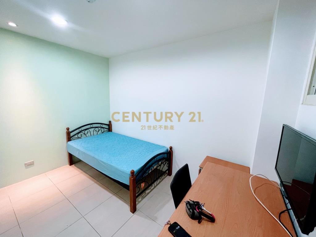 總站透天收租套房(租12)