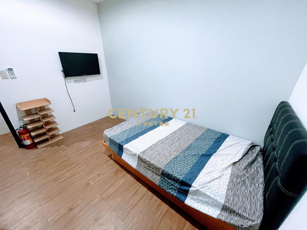 總站透天收租套房(租12)