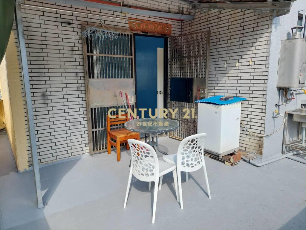 吳興432巷頂加(租32)