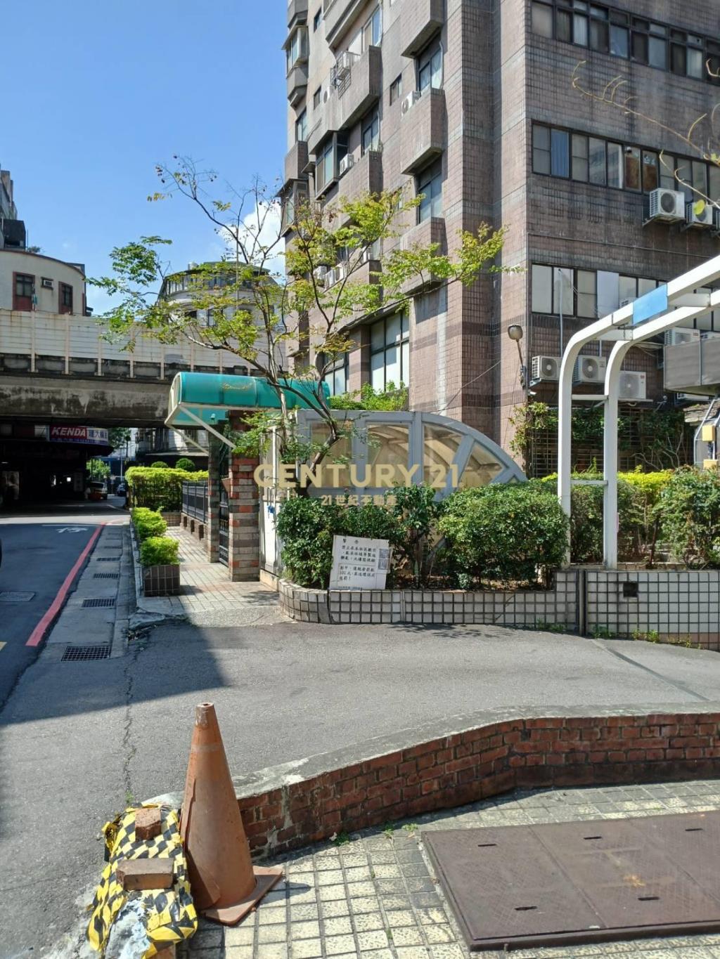 重安高層景觀三房(B225)