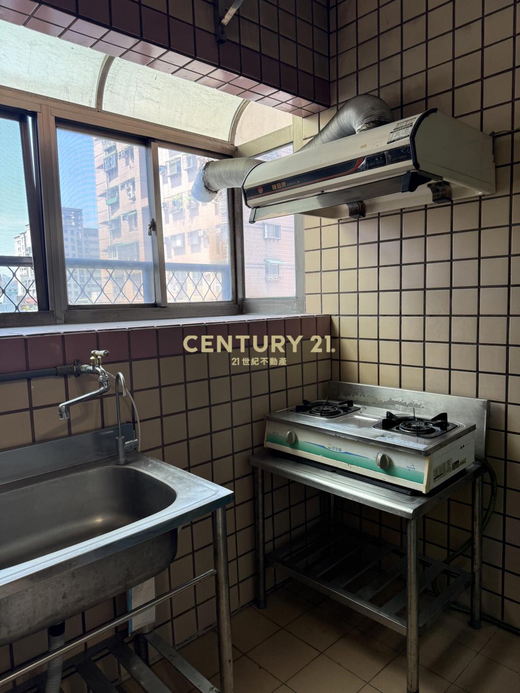 景平捷運電梯大套房(租38)