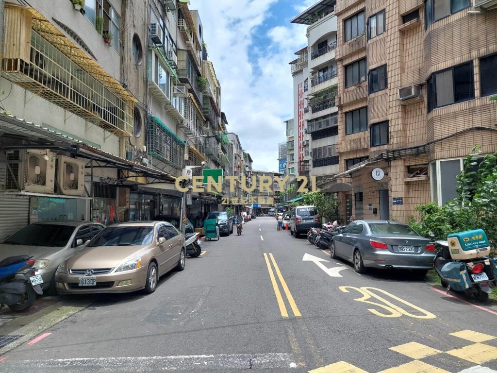 世貿大空間壹樓(A32)