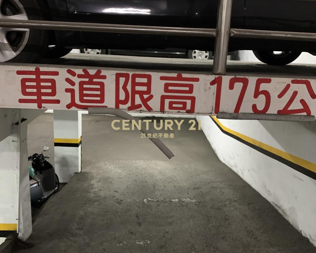 龍庭伯爵車位(A69)