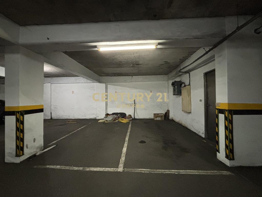 龍庭伯爵車位(A69)