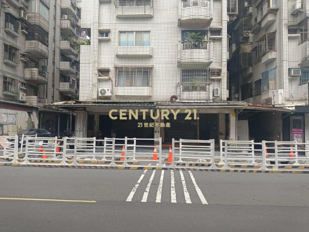 總站金店(租16)