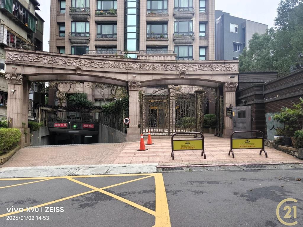 【租11】原人坡平大車位