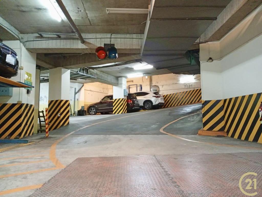 【050】捷運大湖天廈車位