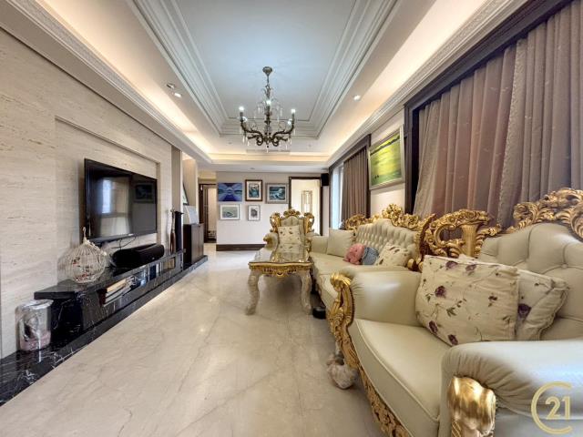 【外25》新莊凡登高樓二房