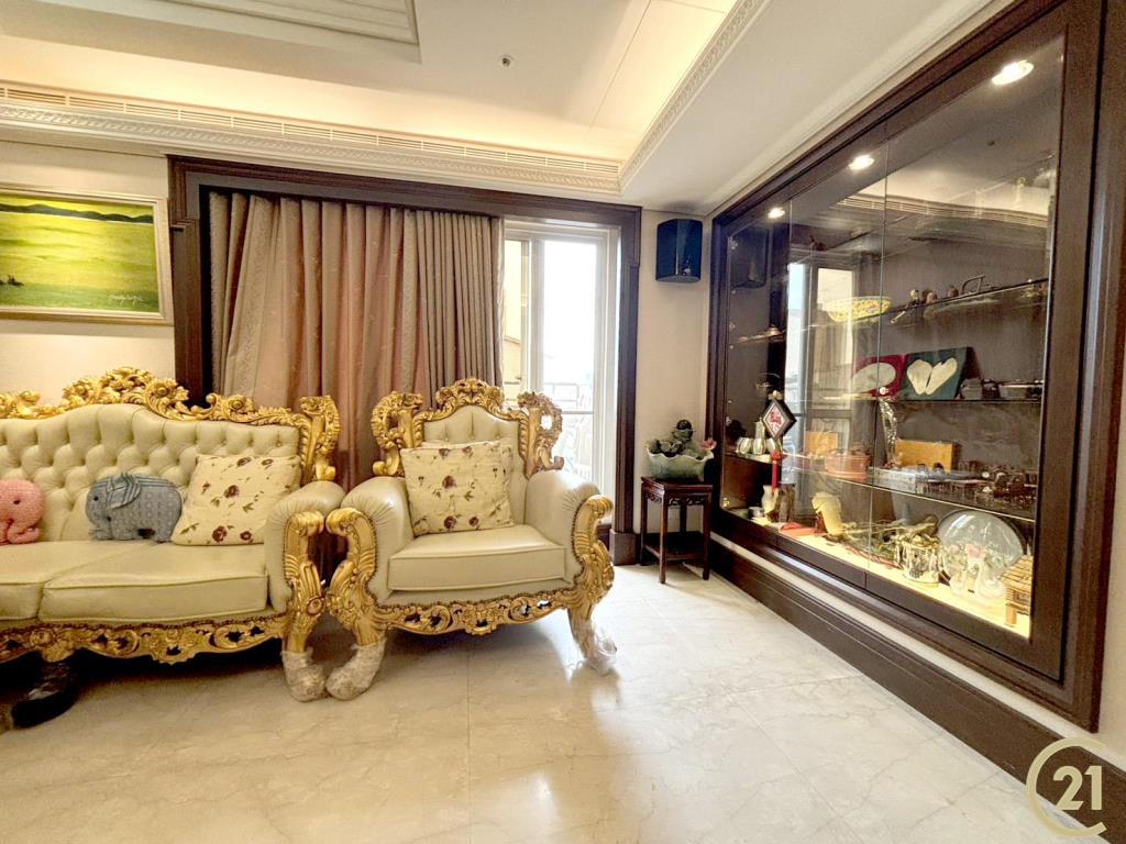 【外25》新莊凡登高樓二房