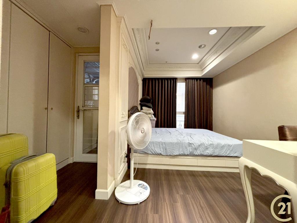 【外26》新莊凡登四房附車位