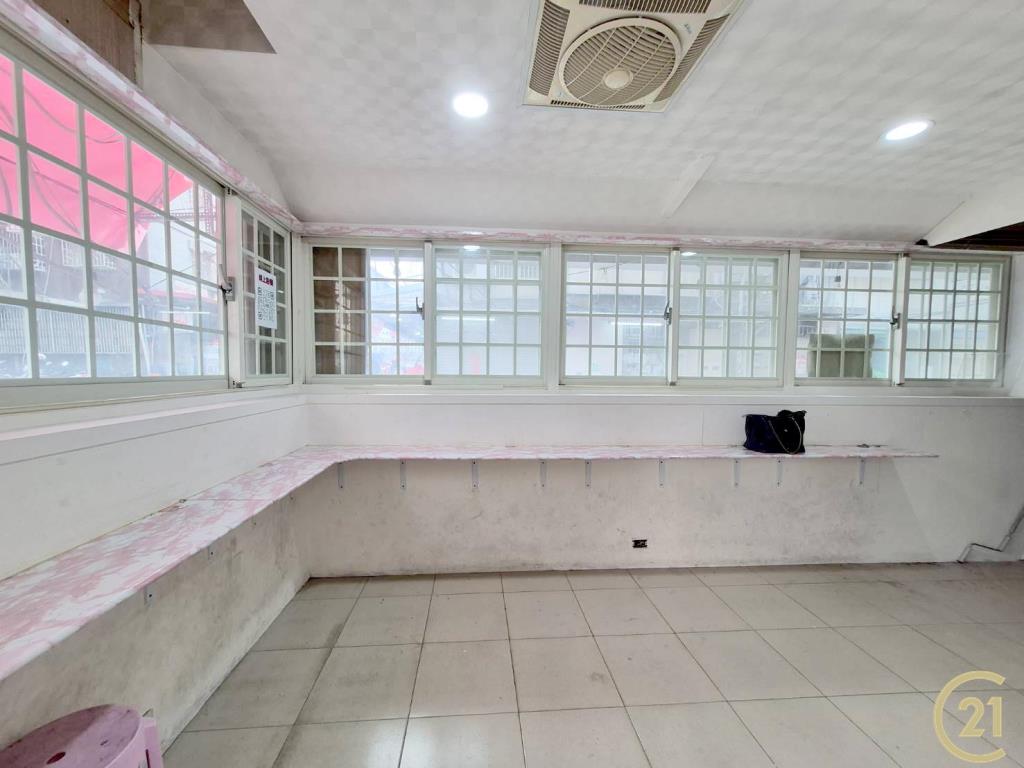 【租20】西湖捷運分租店面