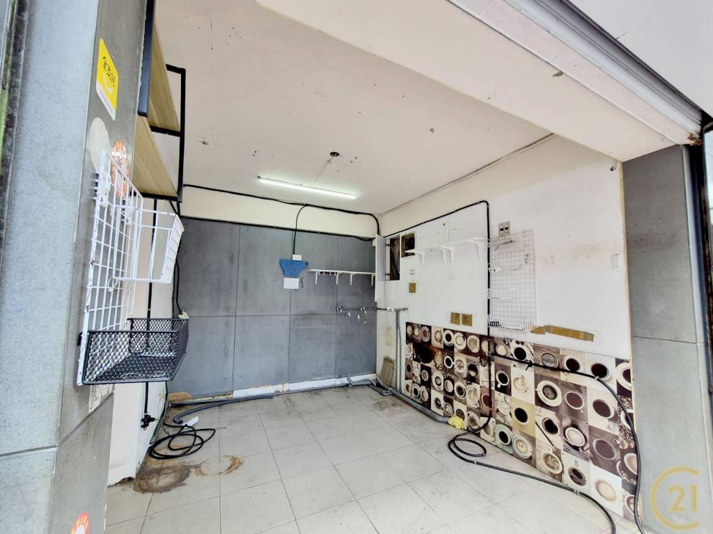 【租20】西湖捷運分租店面