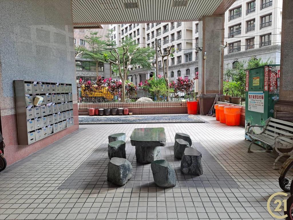 【外05】人情味電梯二房