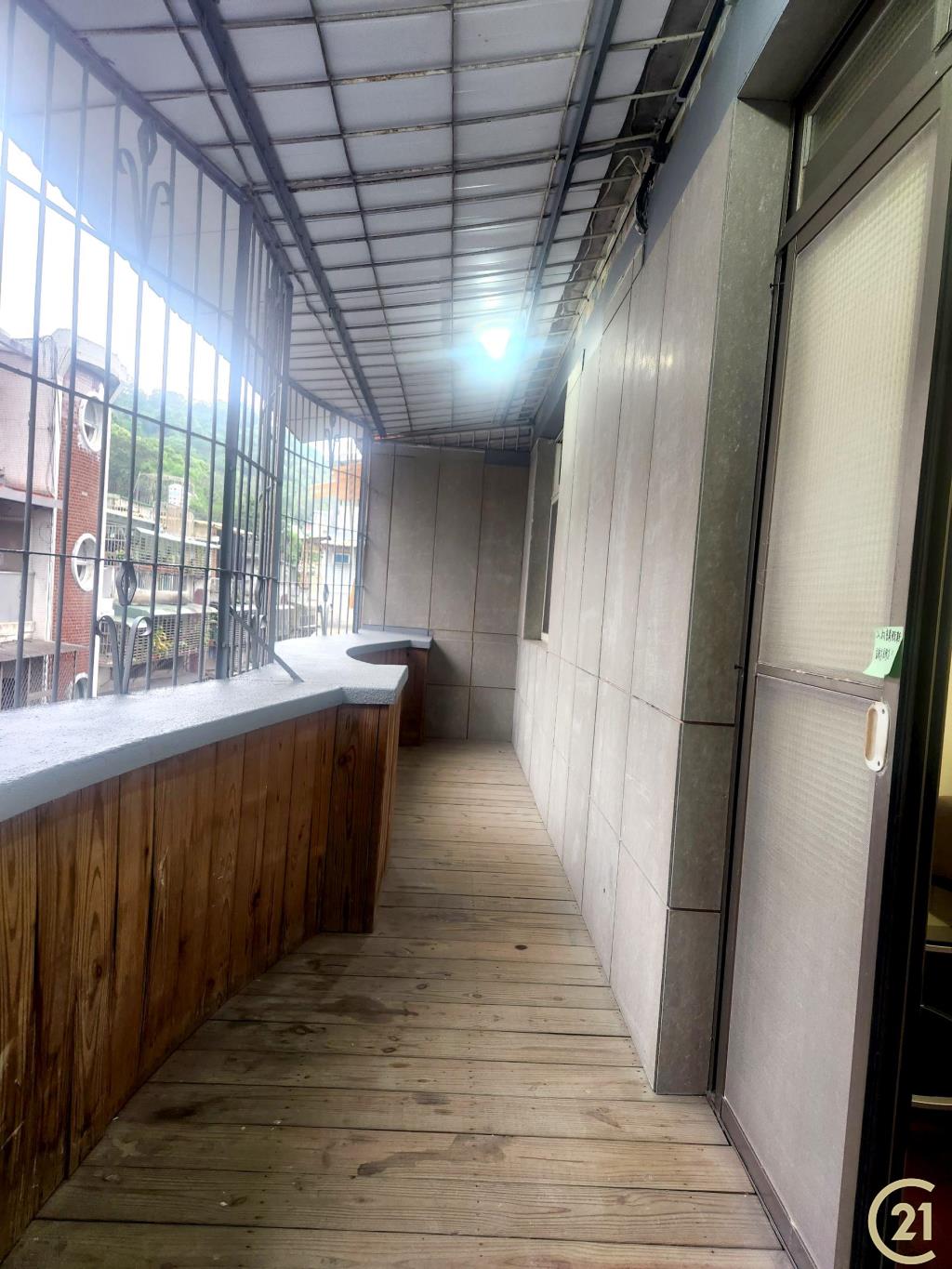 【012】捷運內湖五樓頂加