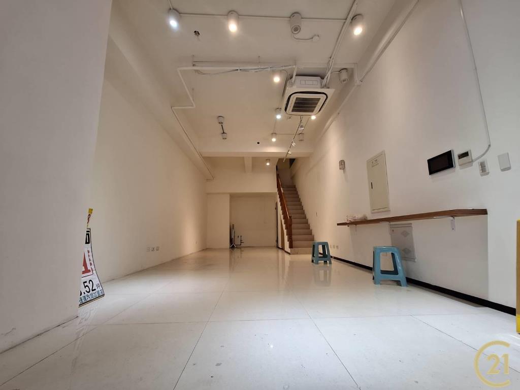 【062】捷運時尚君品店面