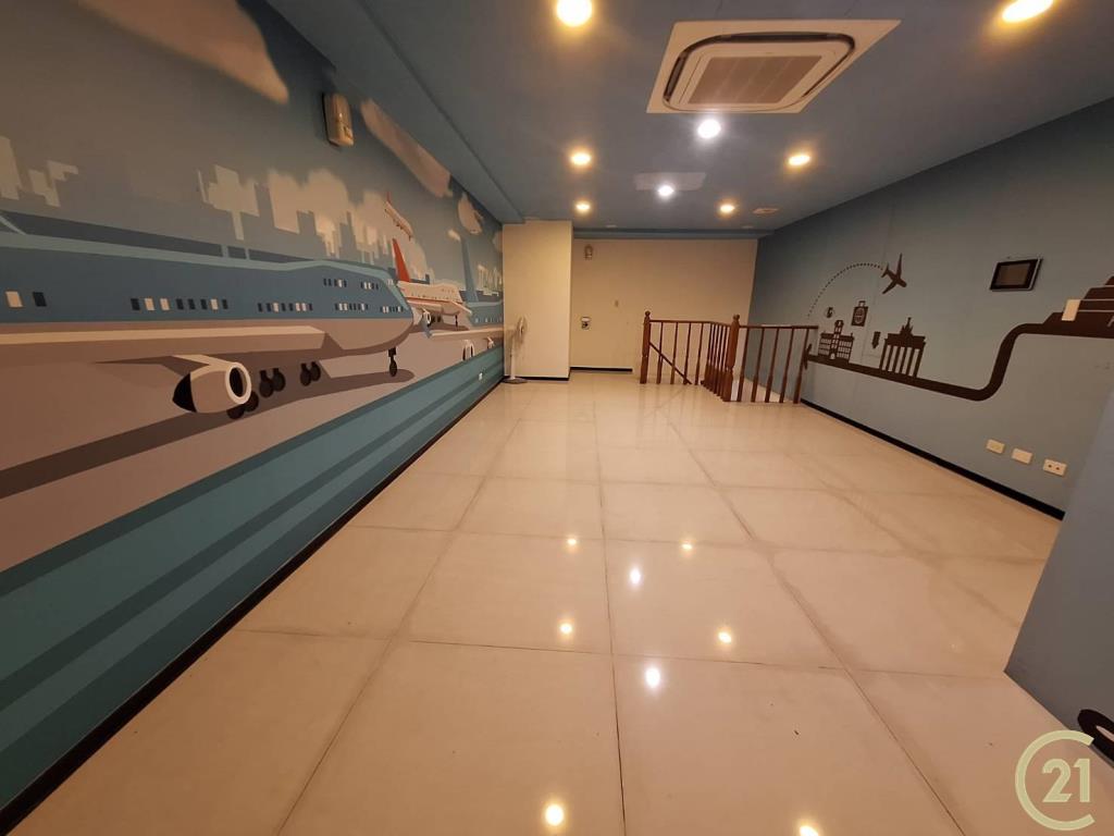 【062】捷運時尚君品店面