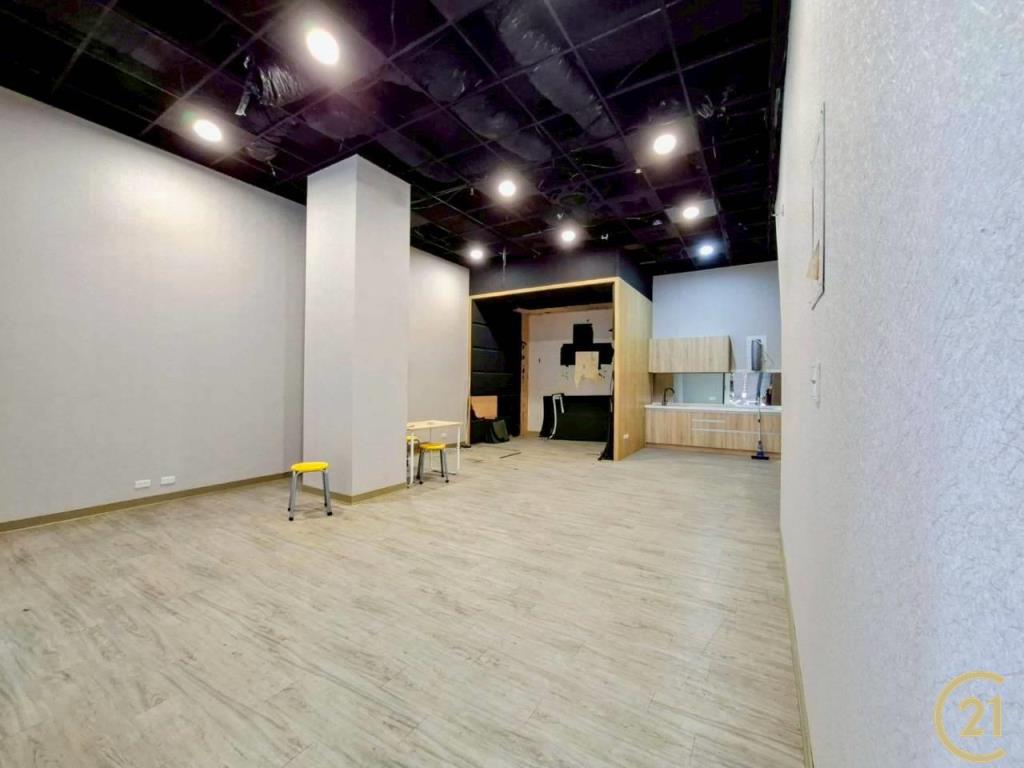 【045】四期挑高黃金店面