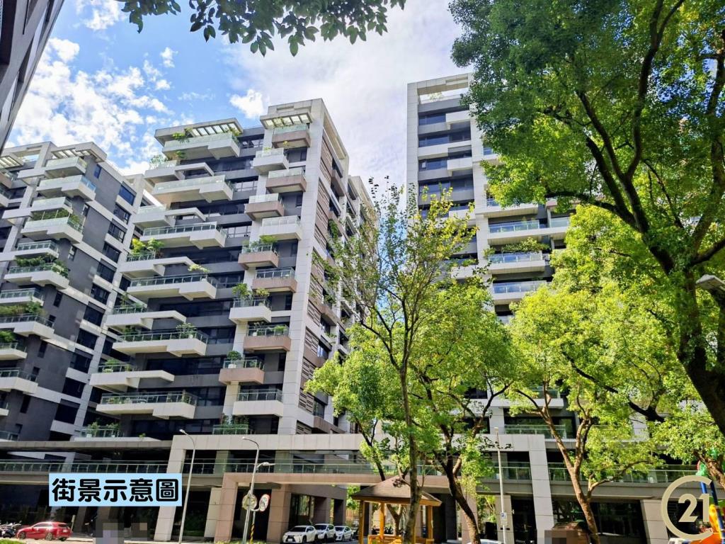 【045】四期挑高黃金店面