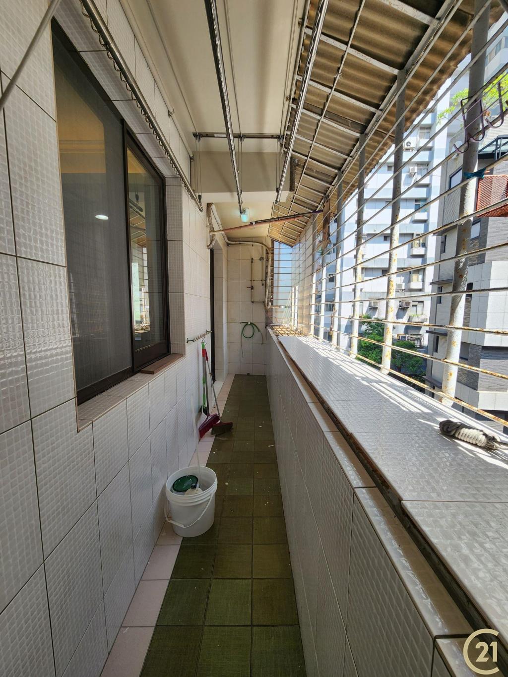 【032】內科港墘邊間美寓