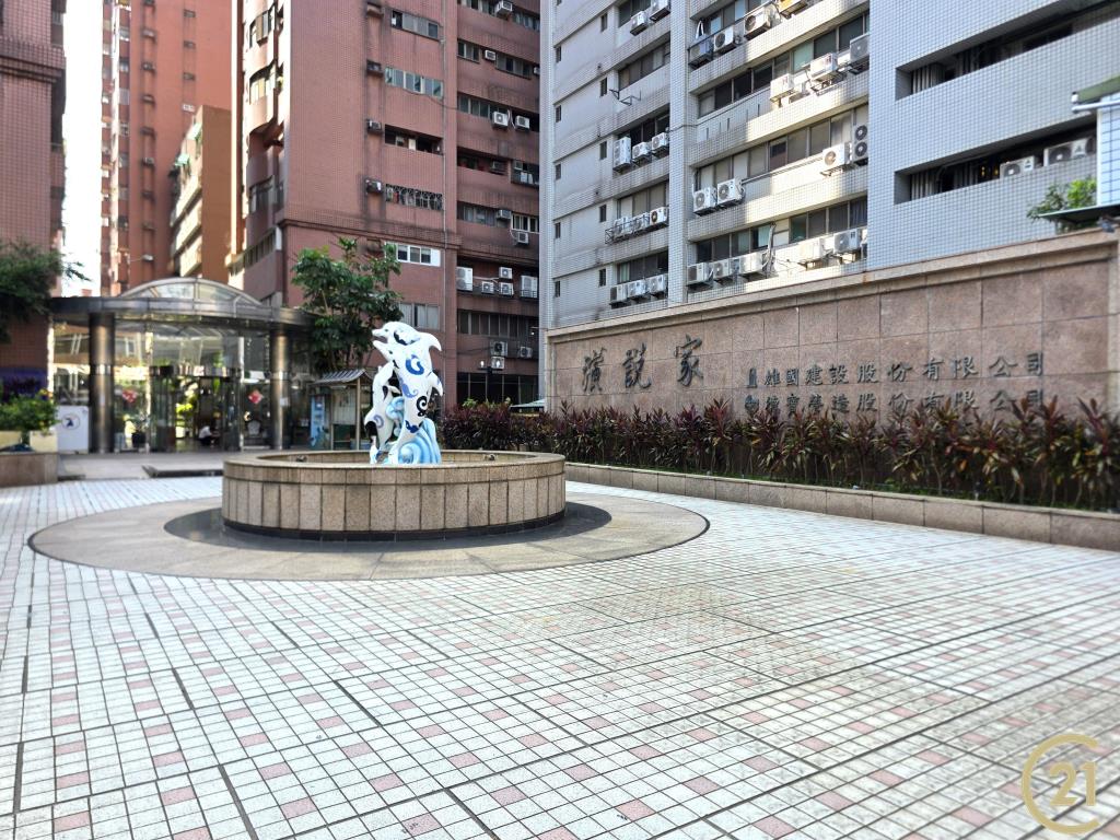 【外42》藝文特區4房車位