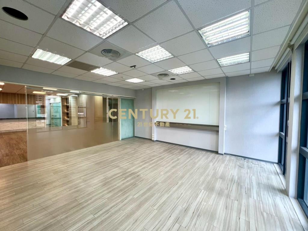 捷運3分一層一戶高檔辦公