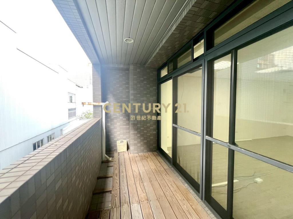 捷運3分一層一戶高檔辦公