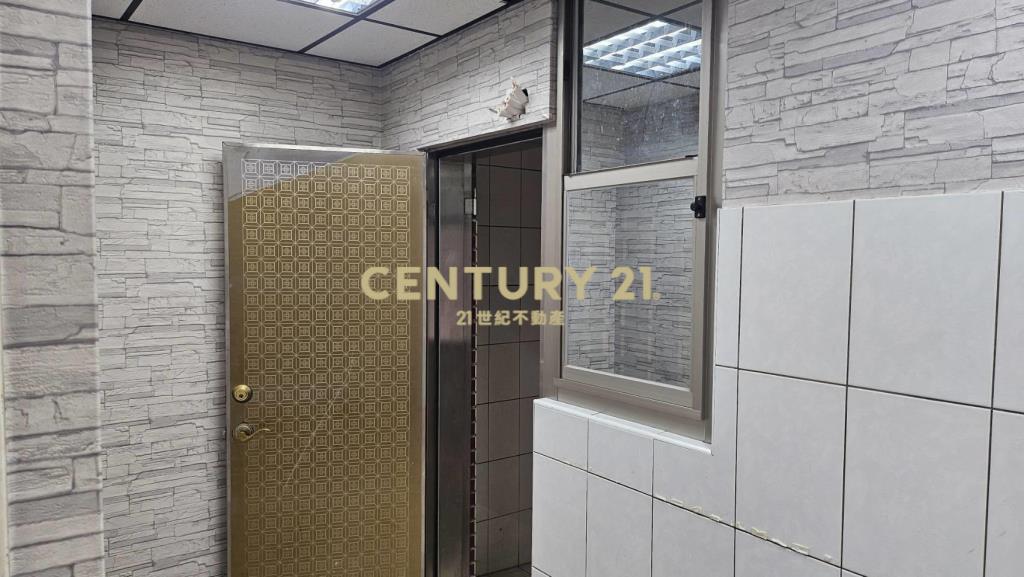 內湖路二段金店面