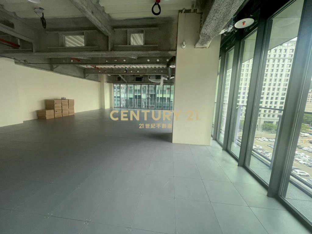 忠泰廣場