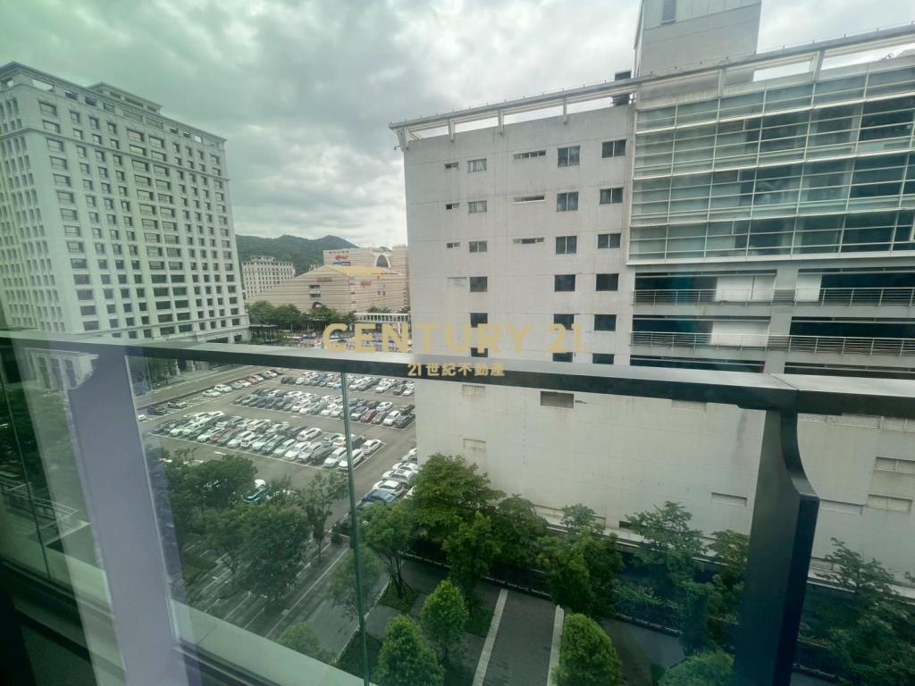 忠泰廣場