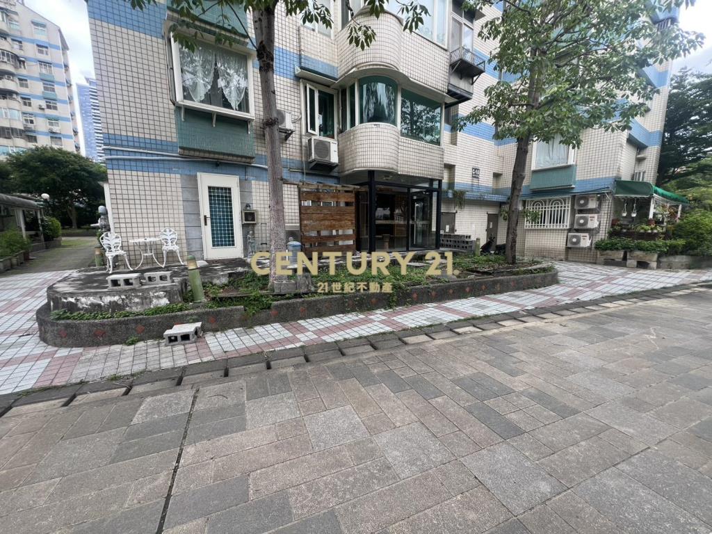 美堤花園一樓