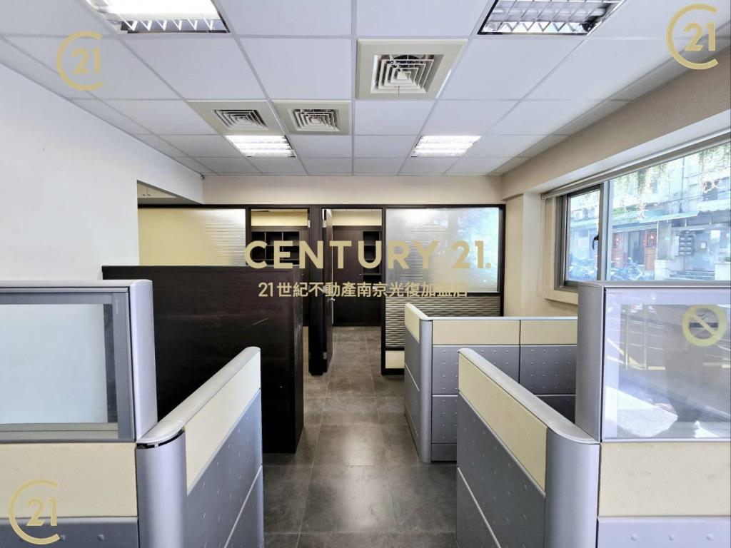 興隆忠順三角窗2層店面