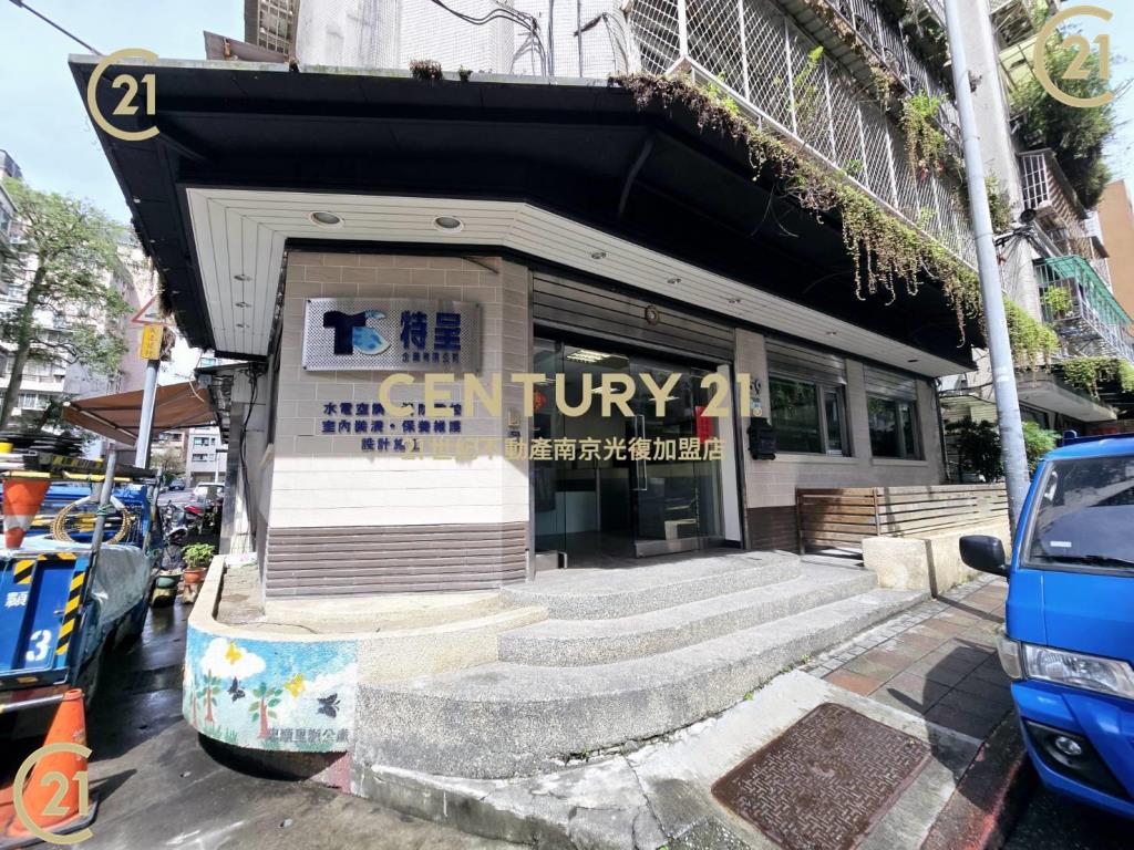 興隆忠順三角窗2層店面