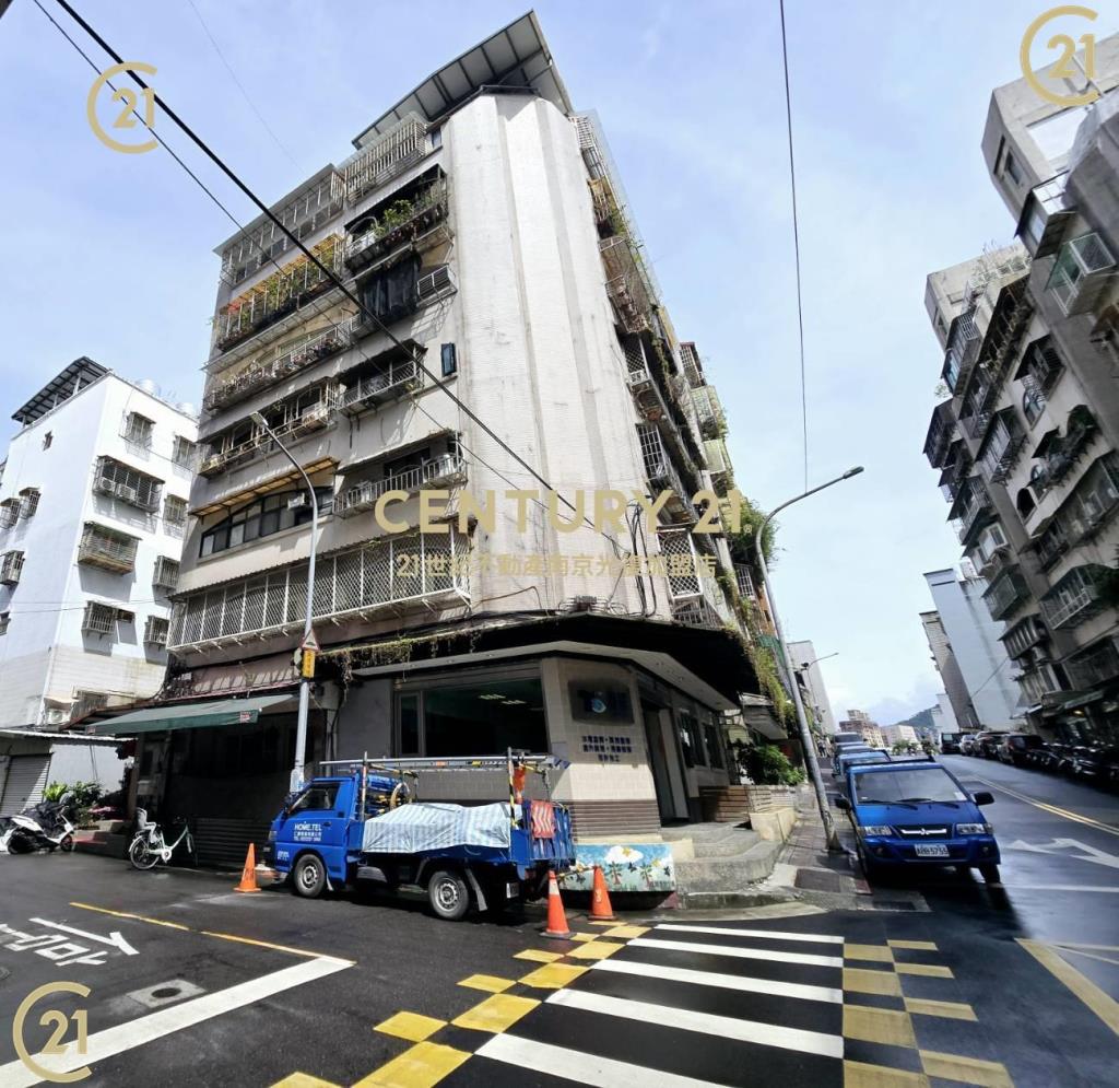 興隆忠順三角窗2層店面