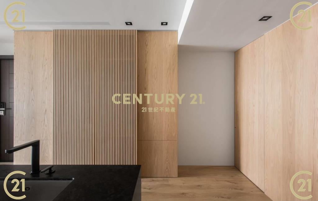 名人15樓山景4房~車位另買