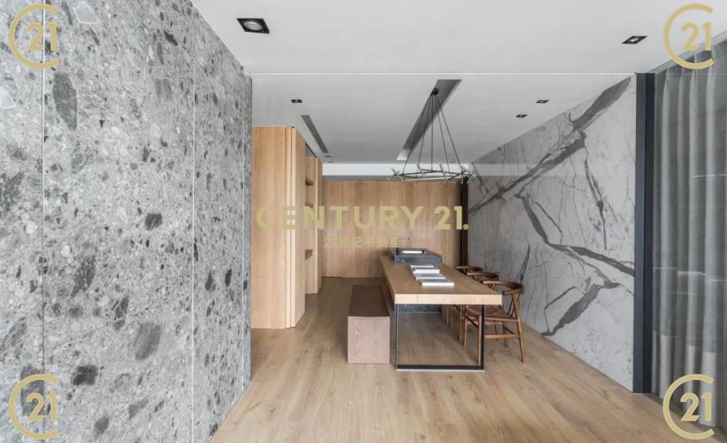 名人15樓山景4房~車位另買