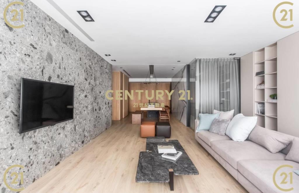 名人15樓山景4房~車位另買