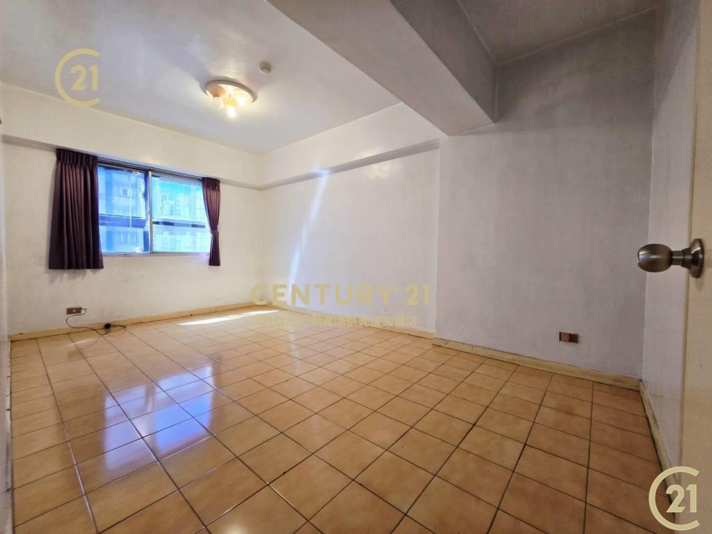 南京三民捷運3房~車可租