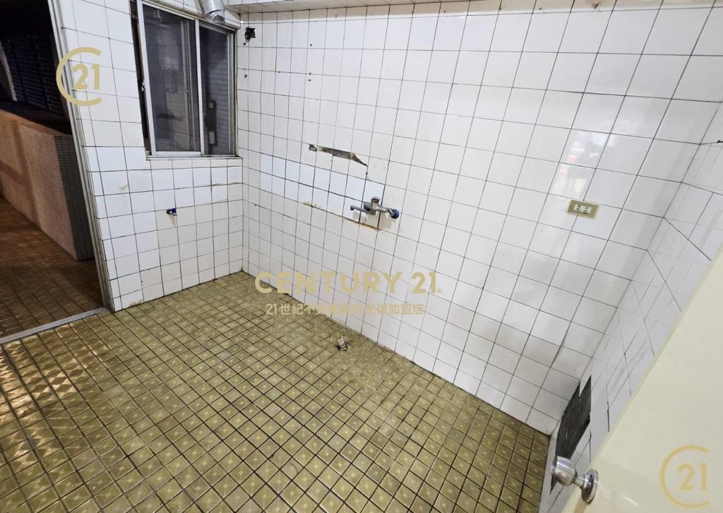 南京三民捷運3房~車可租