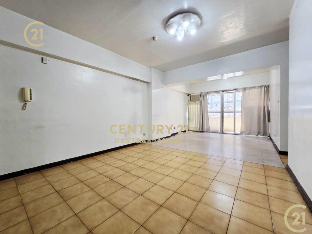 南京三民捷運3房~車可租