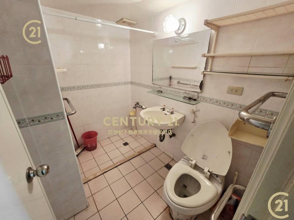 南京三民捷運3房~車可租