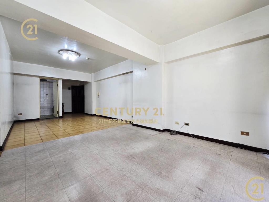 南京三民捷運3房~車可租